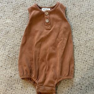 Mebie baby romper